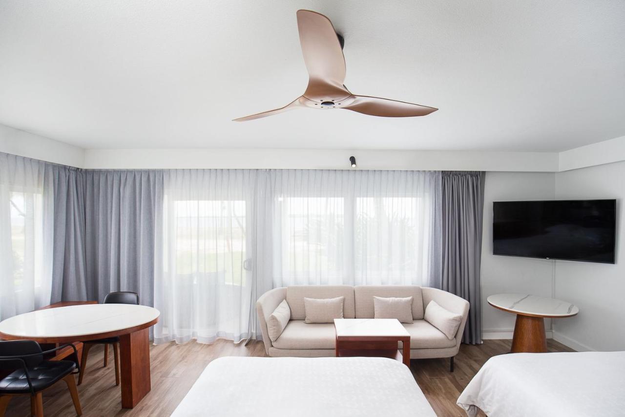 Large Double Room Two Double Beds Ocean Front